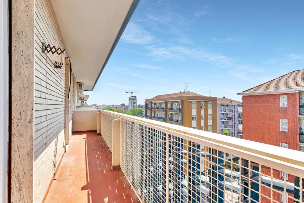 Alessia'S Flat - Caroli Apartment มิลาน ภายนอก รูปภาพ