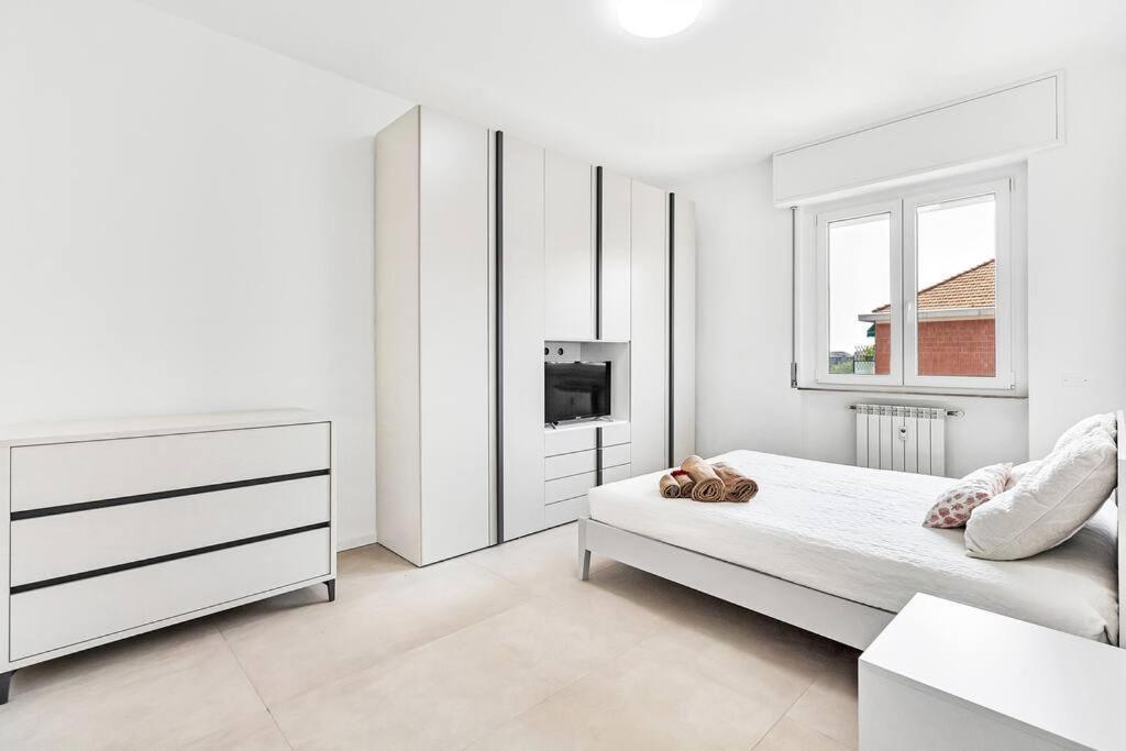 Alessia'S Flat - Caroli Apartment มิลาน ภายนอก รูปภาพ
